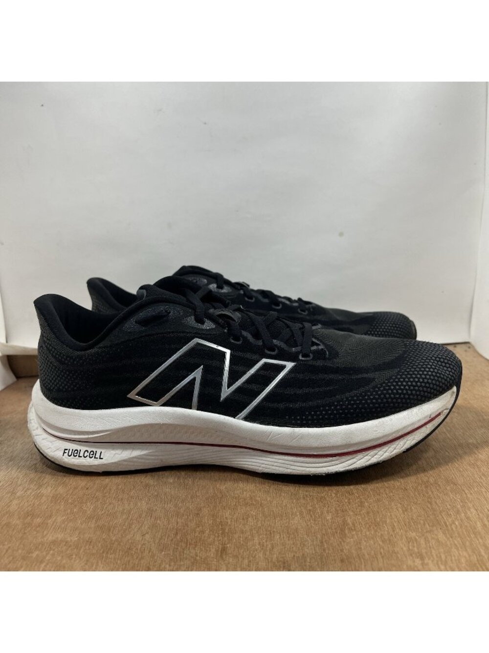 New Balance FuelCell Walker Elite Shoes Sneaker Men Size 13 2E Black White